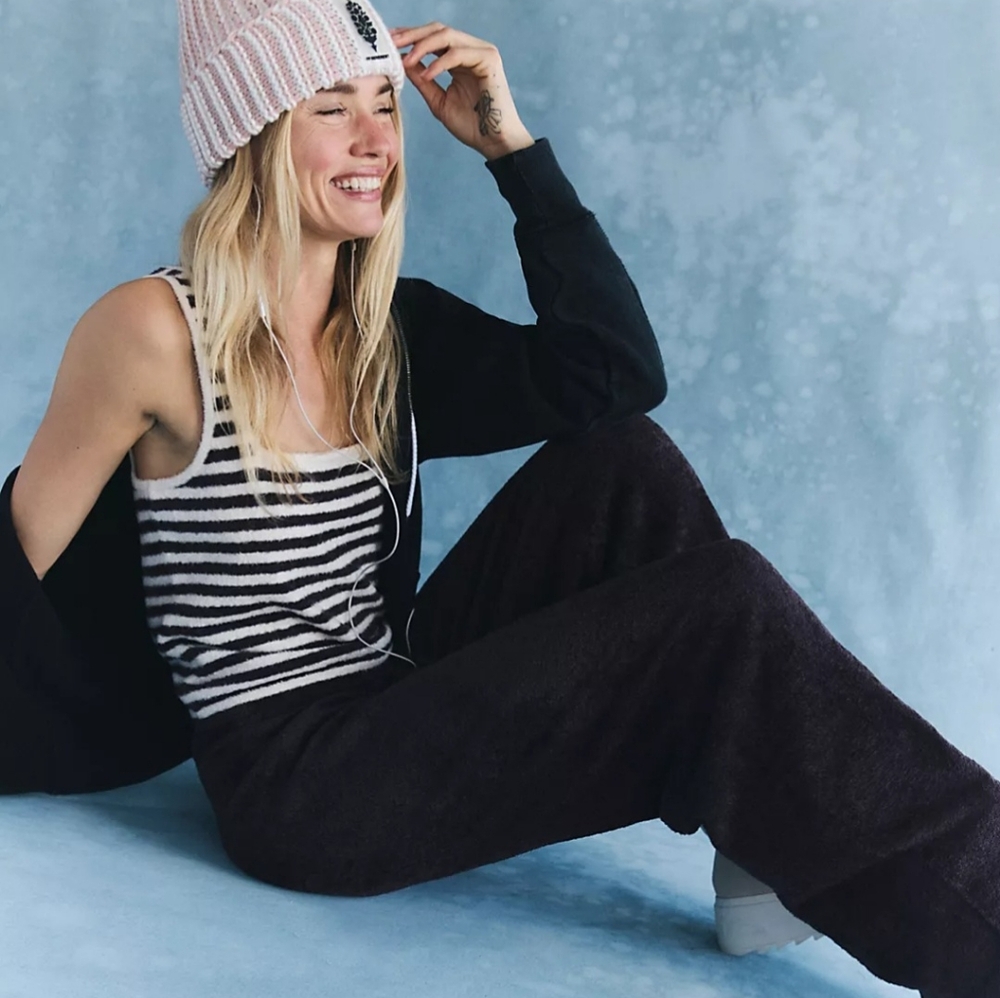 Free People NWT Cozy Season Set Women's size M/L - Picture 2 of 8